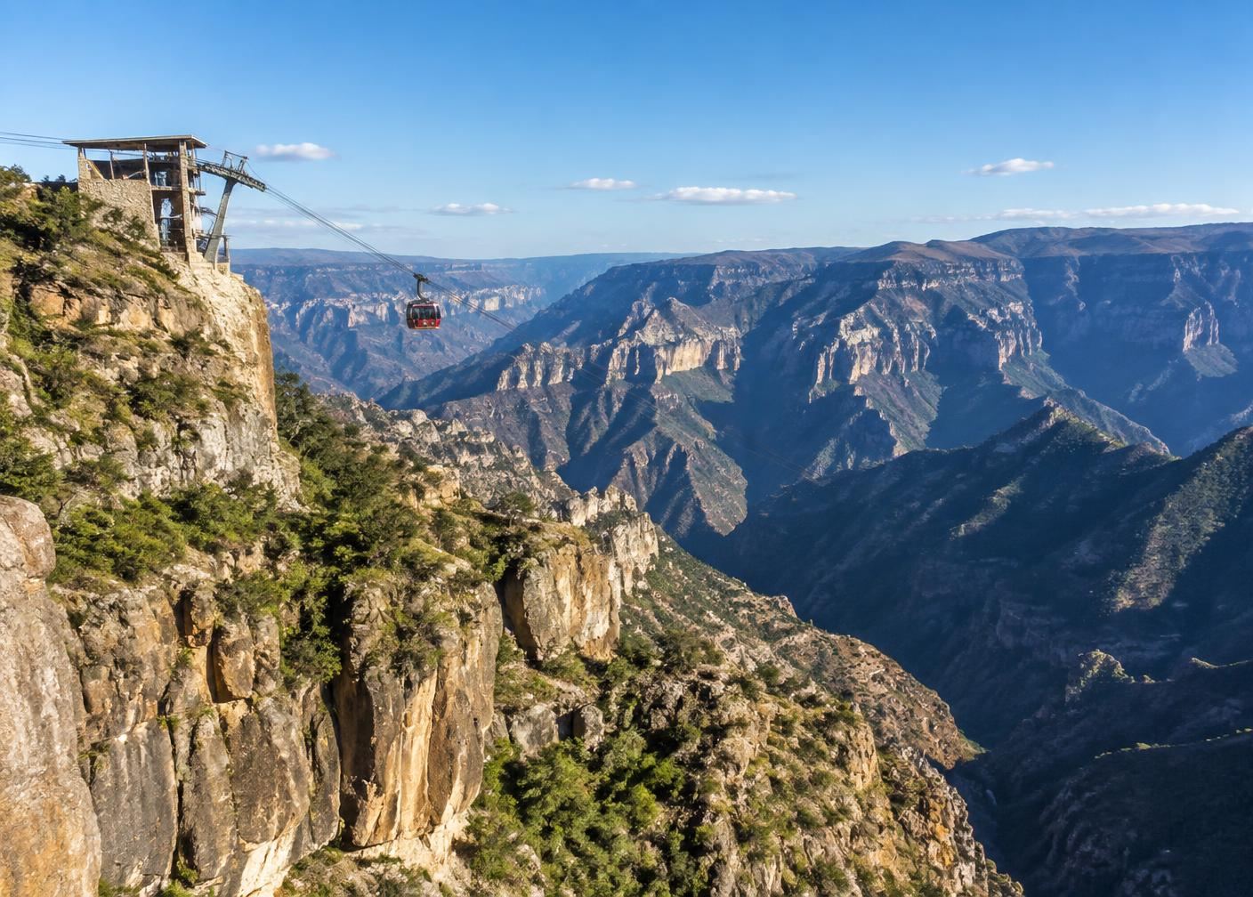 Cable car above the Copper Canyon